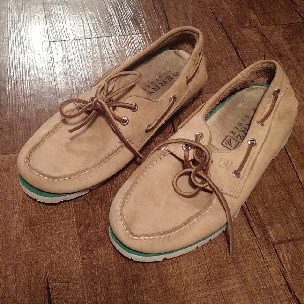Sperry Topsider boat shoes
